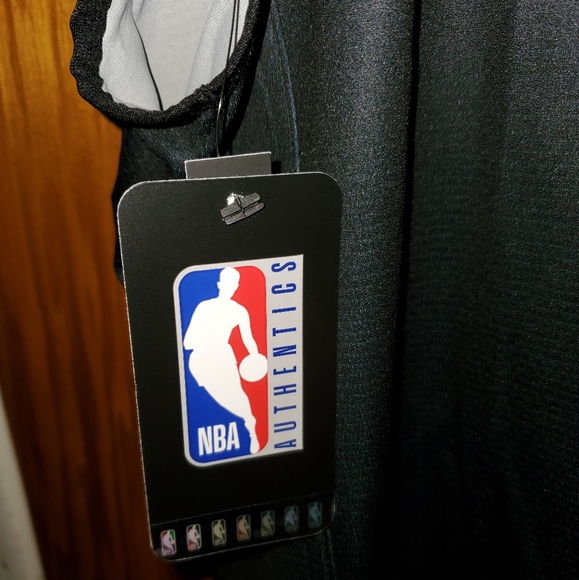 NEW Raptors OVO practice jersey reversible - Picture 6 of 8